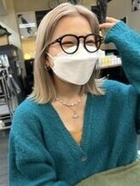 ヒート バイ アンカットラウンジ 渋谷(HEAT by UNCUT&LOUNGE)&nbsp;切りっぱなし/ホワイトベージュ/ケアブリーチ/ミルクティー