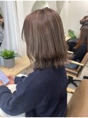 ハイライト×ミディアムボブ