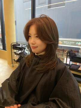 スニュウ(snuw) 【snuw mina】レイヤーカット/透明感カラー/伏見