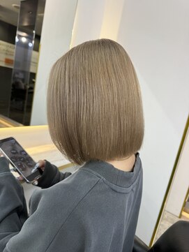 ラピス 千葉(Lapis) アッシュベージュカラー.ボブスタイル