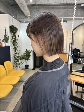 イースエモーション(ease et motion) 【天神.大名.今泉】ぷつっと切りっぱなしボブ