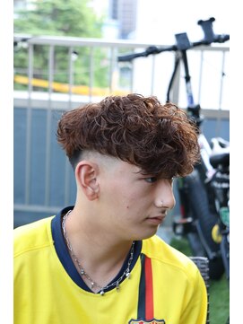 スキル(SKILL) 【SKILL】メンズカット/パーマ/ブリーチ/眉毛/フェザーショート