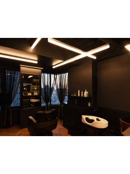 【なかもず駅徒歩1分/平日22:00まで営業】髪や頭皮の悩みも解決!落ち着いた空間で身だしなみを整えましょう