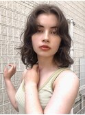 イメチェン/ホワイトブロンド/外ハネボブ/ワイドバング/表参道