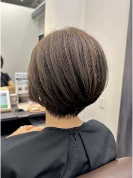 コモド(Comodo) ショートボブ