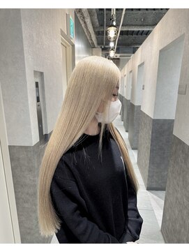 サロウィン 広島(SALOWIN) ブロンドベージュ