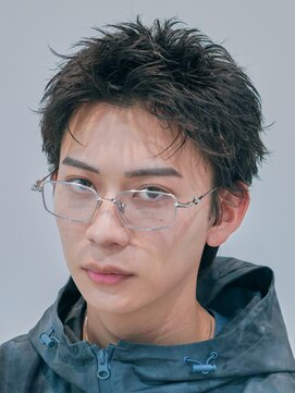 テン 心斎橋(tenn.) アクティブショートフェザーパーマルーズショートセンターパート