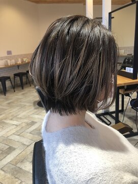 ポンテ 大野城店(ponte) クールで可愛いバレイヤージュボブ