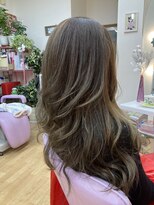 エミュウ(Emue)&nbsp;くすみ系ハイライト♪