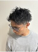 ツイストパーマショートレイヤーツーブロックメンズカット