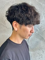 ニアウ 伊勢崎連取店(Niau)&nbsp;波巻きスパイラルパーマツイストスパイラルパーマシャドウパーマ