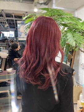 ロア インターナショナル 新宿店(LoA International) レッドチェリーピンクヘア
