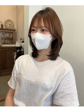 クエント(cuento) 顔周りのくびれが可愛いミディアムレイヤー！