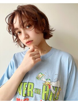 ホロ(hollo) マッシュウルフパーマショートパーマプードルパーマ