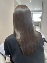 エミィ(emii.)&nbsp;オリーブブラウン/髪質改善