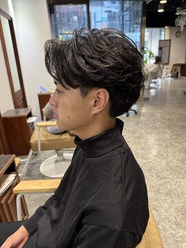 グラフィーサッポロ(Graphy sapporo) 10代 20代 メンズヘア フェザーショート マッシュ メンズパーマ