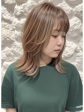 リン モアナバイヘッドライト 武蔵小杉2号店(lynn Moana by HEADLIGHT) lynn【武蔵小杉】#レイヤーカット#ハイライト#ベージュ