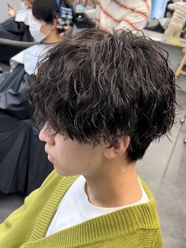 フィフス トウキョウ (fifth TOKYO) 緩めシャドウパーマ波巻きツイストスパイラルパーマメンズヘア