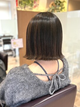 エル バイ ファースト(L by first) 【L by first】ハイライト×切りっぱなしボブ