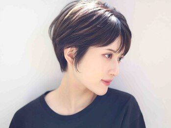 ヘアーメイクポリッシュ 桂店の写真/小顔効果抜群！洗練された技術で理想を超える仕上がりに。