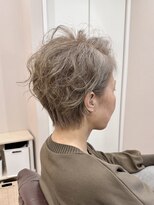 カミノワ(kaminowa)&nbsp;白髪率70%おすすめヘア/30代/40代/50代/60代/白髪ぼかし/卵形