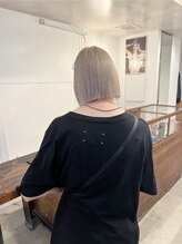 アンバー(AMBER)&nbsp;high torn bob