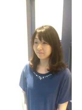 ヘアーアンドメイク アムール(hair&make Amour) セミロング　パーマスタイル