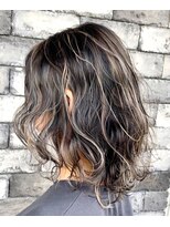 ラヴィエール(LAVIERE by R-EVOLUT)&nbsp;コントラスト3Dハイライト　アッシュカラー　店長　柿本翔一朗