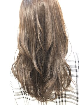 ジャガラ 千葉駅北口店(JAGARA) 寒色系ベージュ☆【千葉・千葉駅・千葉駅北口】