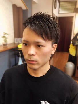 ヘアーワークス ブレーヴ(HAIR WORKS BRAVE) 個性派アシメウルフ