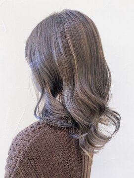 アイティーバイアルバム 八王子店(IT by ALBUM) グレーハイライトゆる巻き_ミニウルフテラコッタ_ba323781