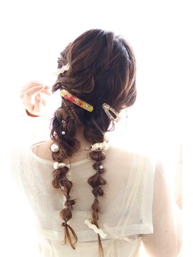 ヘアリゾート バレンタイン(hair+resort valentine) 卒業式、結婚式にオススメ！個性派ツインテールアレンジ