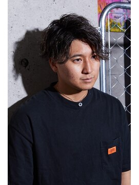 ルートバイドット 町田店(root by dot.) センターパート/ツイストスパイラル/スキンフェード[町田]