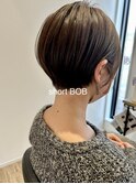 襟足スッキリショートボブ
