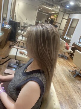 エクリ 麻布十番(equri) シャドウルーツカラー【麻布十番】