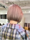 ダブルカラーミルクティーベージュカラーショートボブブリーチ