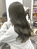 リラ バイ ミラ 新宿(LILA by MILA)&nbsp;ブリーチなし地毛風カラー/前髪あり韓国風こなれミディ/新宿