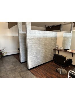 《全席個室のプライベート空間＊》ムラなく・素早く・キレイな仕上がり＊頭皮・髪に優しいカラーが嬉しい！