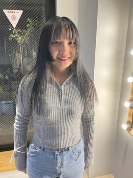ヌープヘアーアイス(NUUP.hair ici) 10代20代インナーカラーダブルカラーブリーチミルクティーカラー
