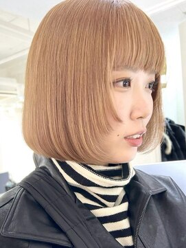 イリ 大阪(ili) ハイライトカラーミルクティーベージュレイヤーカット