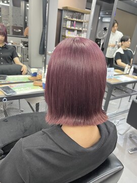 ジェニーバイメノン(JENNIE by Menon) ブリーチピンクカラー　ぱつっとボブ