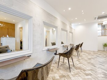 ラグノ(RAGNO)の写真/【国際ホテル前】忙しい毎日の中、鏡の前に立つのが嬉しくなるへアスタイルをRAGNOで＊