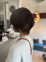 ホワイトストーン WHITE STONE&nbsp;暗めカラーエレガントショートボブ