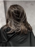 海外ヘアーハッシュカットレイヤーカット
