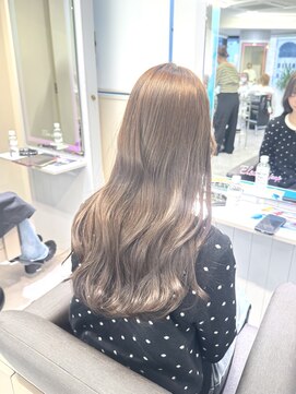 エルサ ザ リープ(ELSA the leap) 【ブリーチカラー/ダブルカラー】スモーキーブラウン/髪質改善