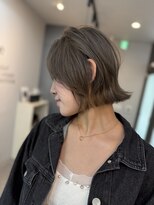 ブロンド(Blonde) 大人のブリーチカラー ショートボブ
