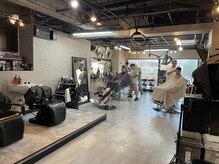米澤理髪店(YONEZAWA)の雰囲気(9月上旬に、改装工事をし店内は広々とした空間に!)