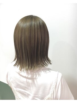 サングース(Sungoose) <sungooseTOKYO>クラシカル外ハネアッシュワンレン