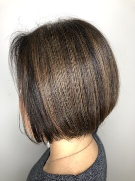 ネイロ(NE/LO) BOB×パールアッシュハイライト