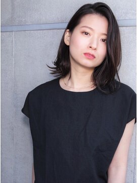 エムスラッシュ たまプラーザ(M.SLASH) 大人クール/暗めカラー/耳かけ/外ハネミディアム/たまプラーザz2